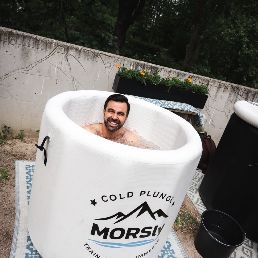 Happy athlete after cold plunge ice bath experience with MORSly in Warsaw