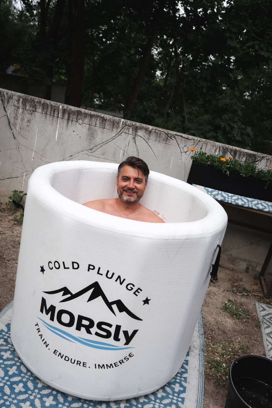 Intense focus and mental resilience during cold plunge in Warsaw